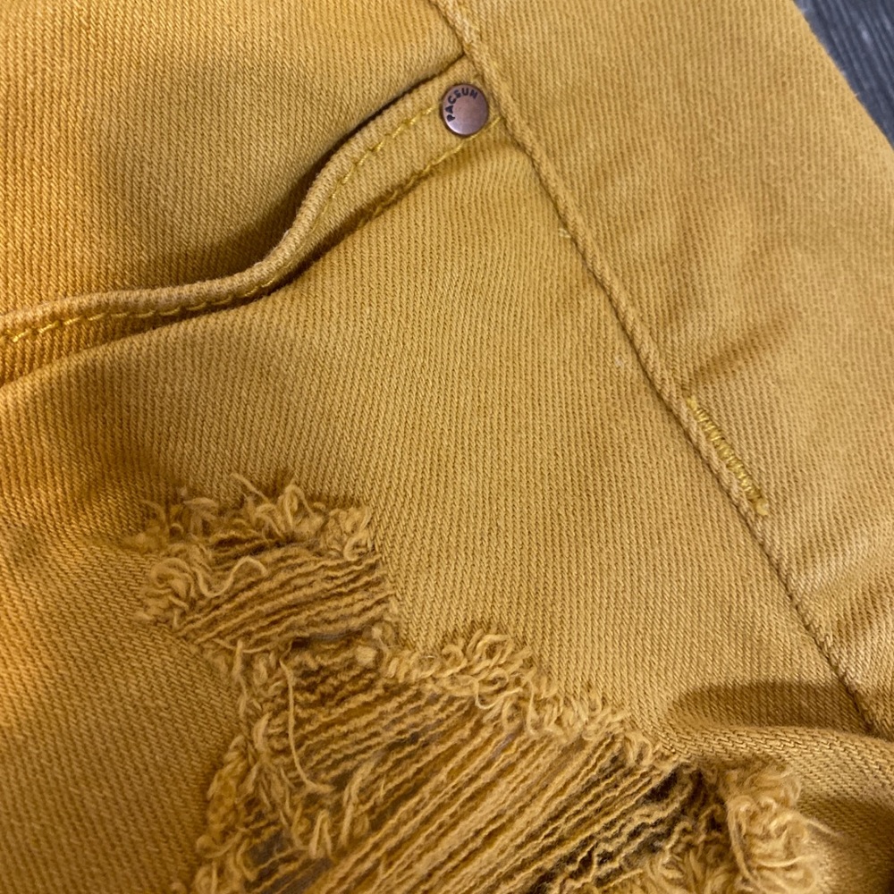PacSun High Rise Shorts💛 - Picture 6 of 7